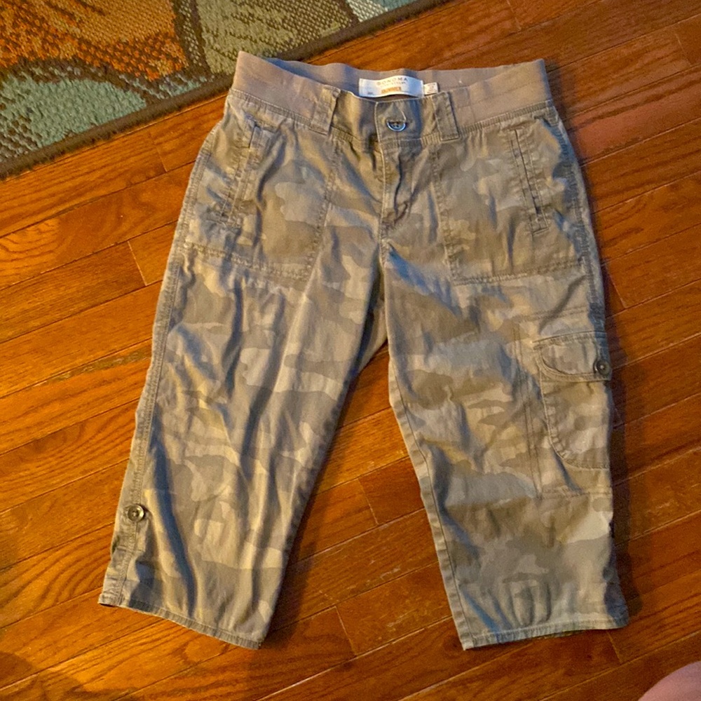 Sonoma Women’s Life Style Fit Skimmer Camo Capri